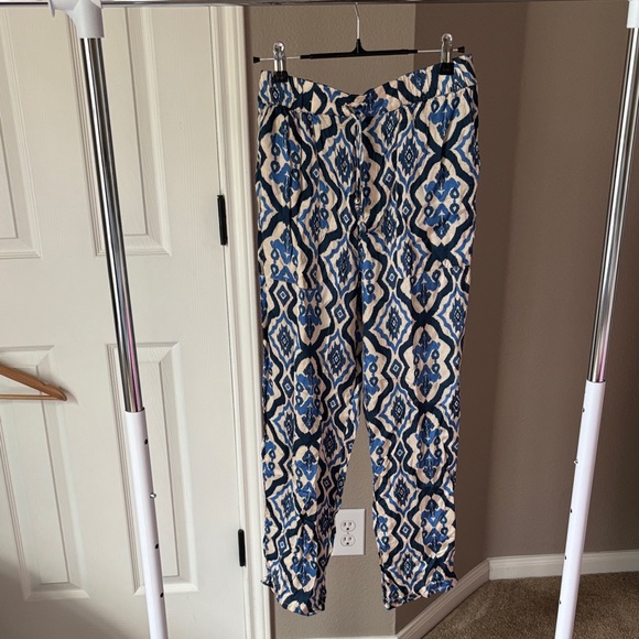 Zara Blue and White Patterned Pants - Picture 1 of 5